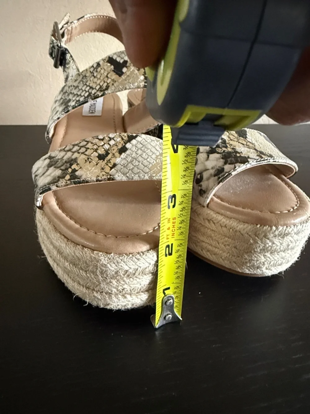 Steve Madden Fifer Snake Print Platform Espadrille Wedge Sandals Tan Blk Gold 7
